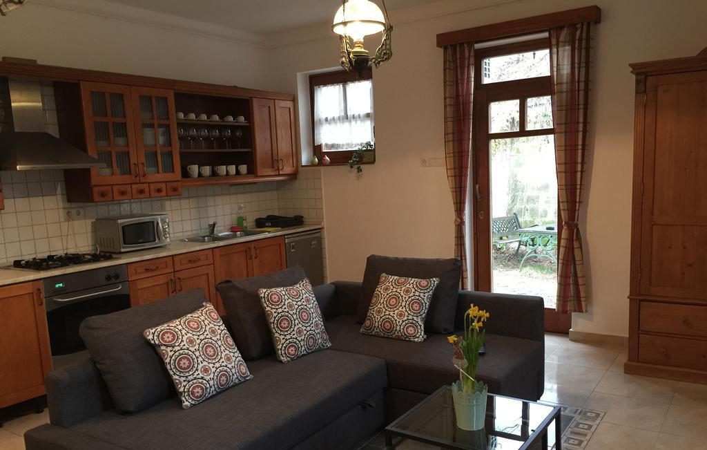 kerti-lugas-apartman